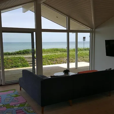 Luxury Beachfront With Seaview