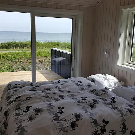 Luxury Beachfront With Seaview Otterup